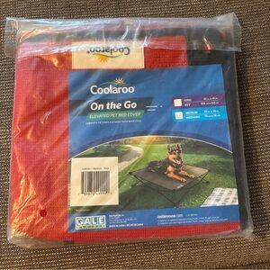 Coolaroo On The Go Elevated Pet Bed Cover, Medium 30inX30in, Red
